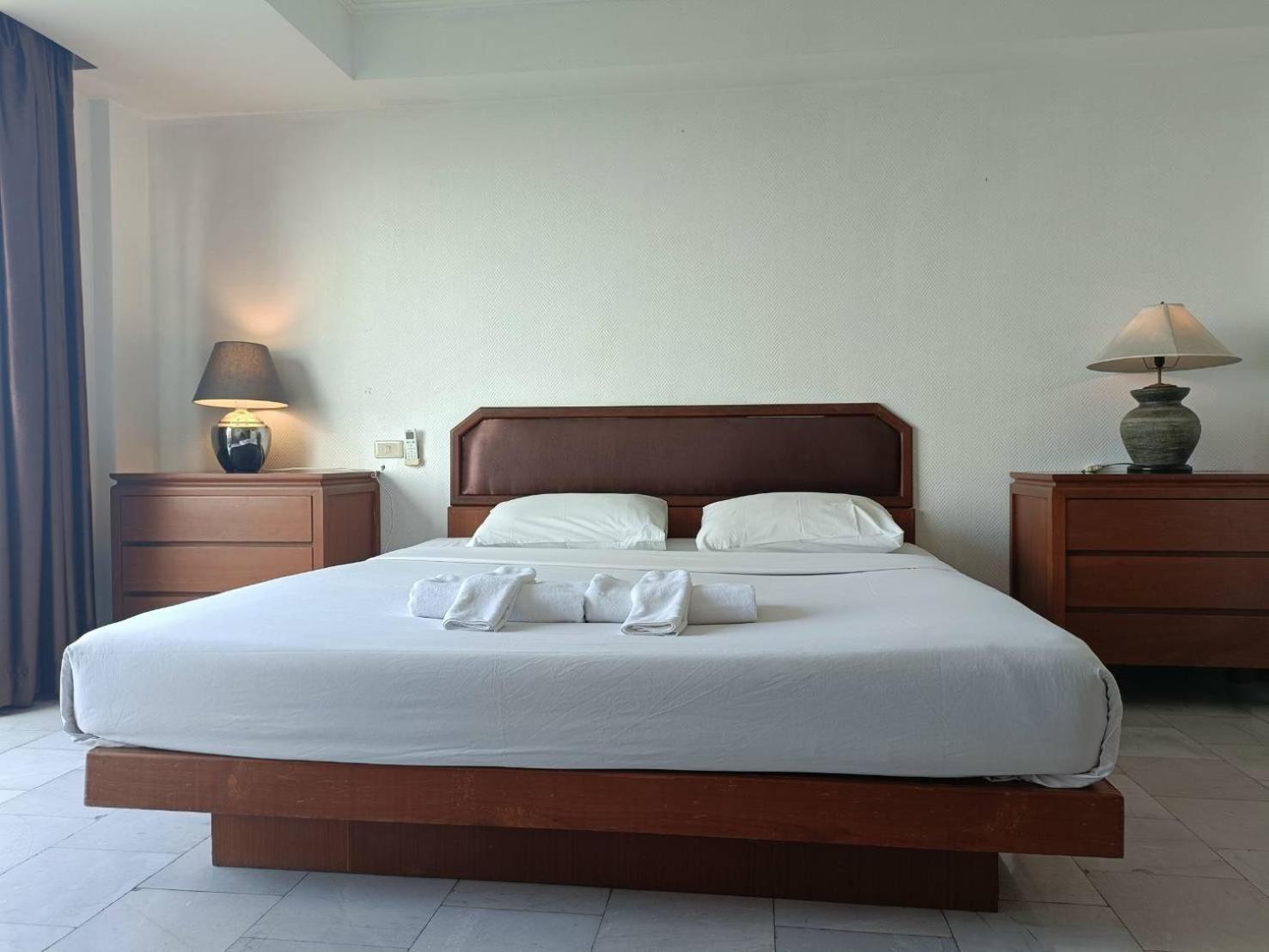 The Monaco Residence Pattaya Luaran gambar