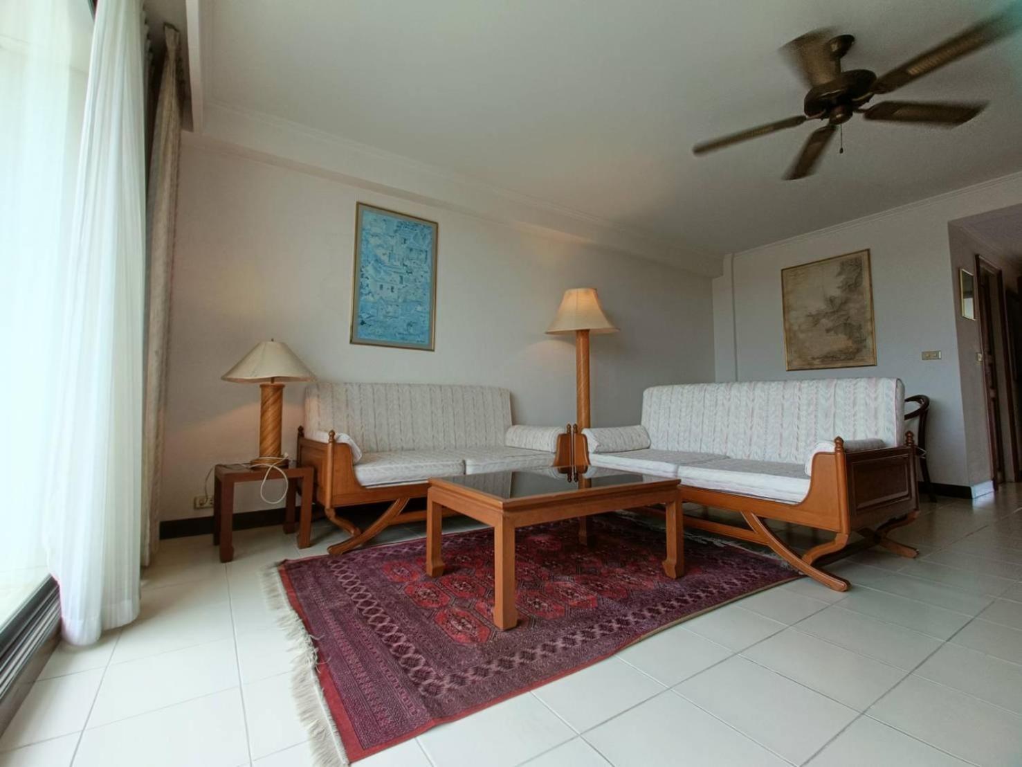 The Monaco Residence Pattaya Luaran gambar