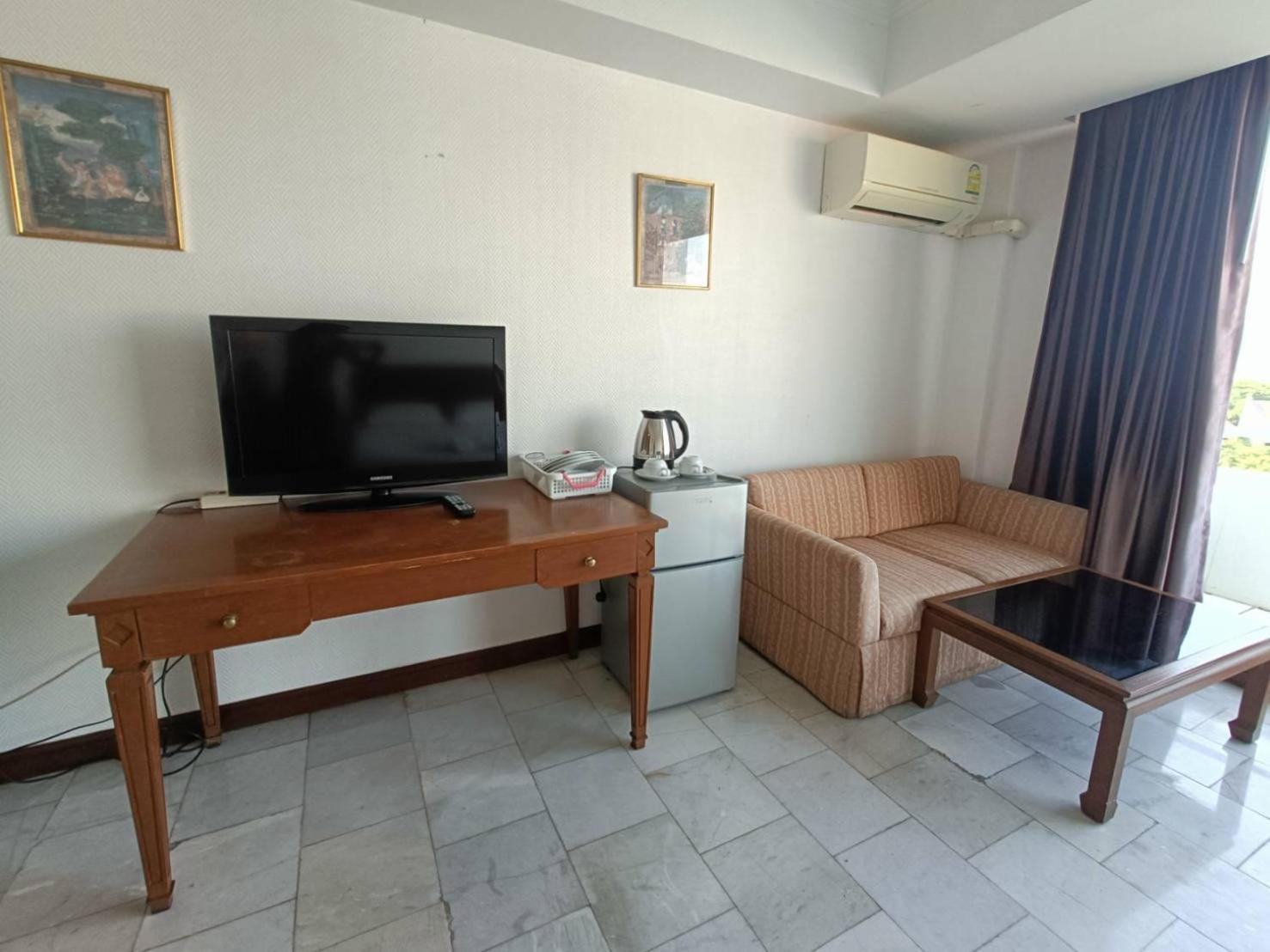The Monaco Residence Pattaya Luaran gambar