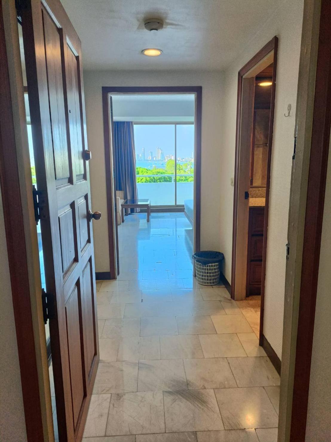 The Monaco Residence Pattaya Luaran gambar
